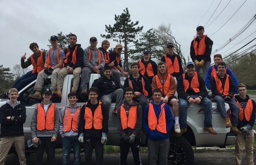 HVRSD-Lacrosse-team-Clean-Communities-Day-e1507237139705