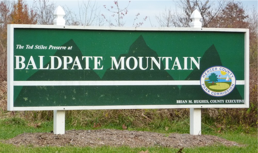 P1060070-2Bbaldpate-2Bmountain-2Bsign.jpg